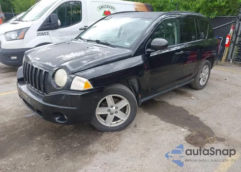 2007 Jeep Compass Sport из США, поврежденный, VIN 1J8FF47W17D137776